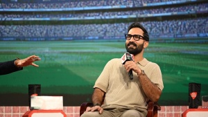 Karthik Credits Dhoni for His Adaptability, Embracing Diverse Roles to Break Into Team India