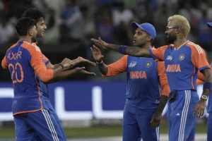 Shubman Gill Injury Scare: India's Asia Cup Preparations Disrupted Ahead of Pakistan Clash