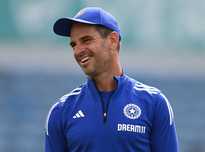 Asia Cup 2025: India Favored, But Execution Key Against Pakistan, Says Coach Ten Doeschate