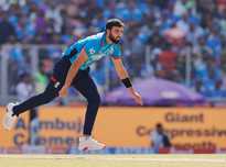 Saqib Mahmood Knee Injury Sidelines England Pacer, Misses Ireland Series & New Zealand Tour
