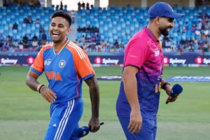 Suryakumar Yadav's Toss Flub Causes Stir Before India's Asia Cup Clash