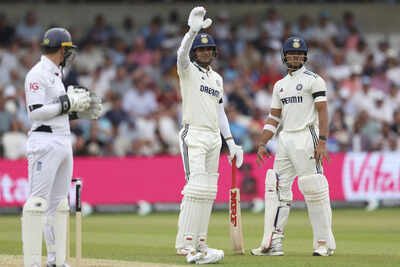 Yashasvi Jaiswal and Shubman Gill celebrate their centuries against England.