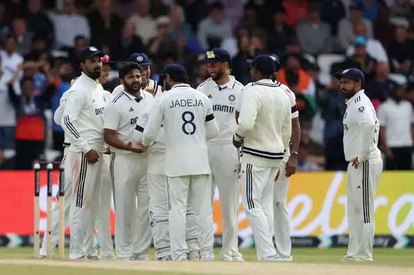 Missed catches hurt India in the Test match.