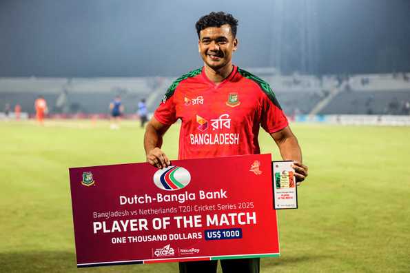 Taskin won the player of the match award for 4 for 28.